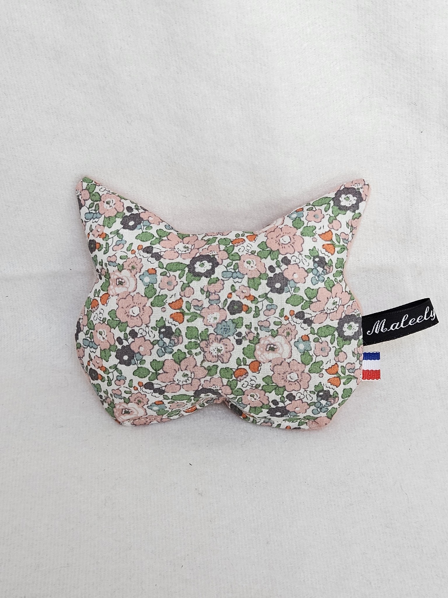 Chat&rsquo;Choupi,  herbe à chat et grelot